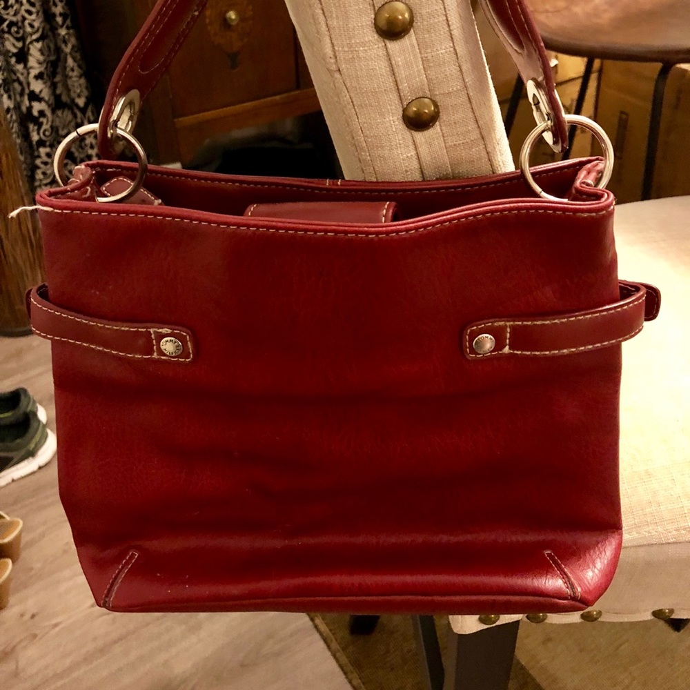 Designer purses 👜 - Picture 3 of 5